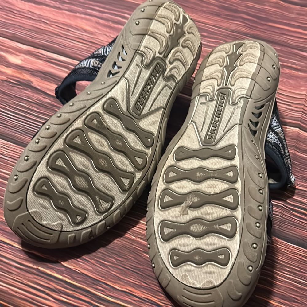 Skechers Outdoor Lifestyle Size 8 Women’s Slip On Shoes - Picture 4 of 5